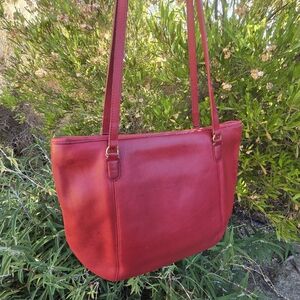 Coach Red Vintage 9998 Large Framed Pouch Bag Purse XL Hangtag